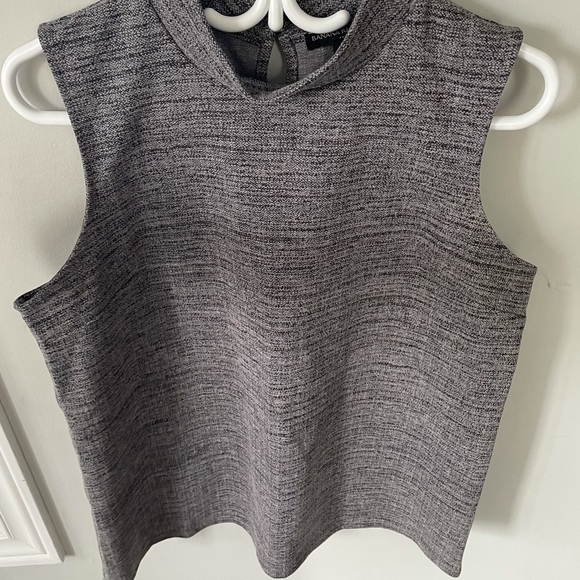 Banana Republic Sleeveless Grey Vest - Picture 4 of 8